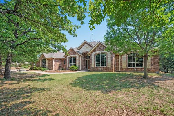 296 Bishop Drive, Weatherford, TX 76088