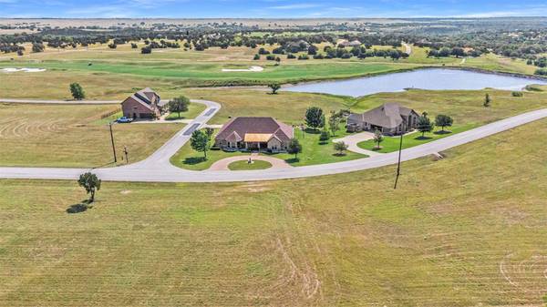 7204 Retreat Boulevard, Cleburne, TX 76033