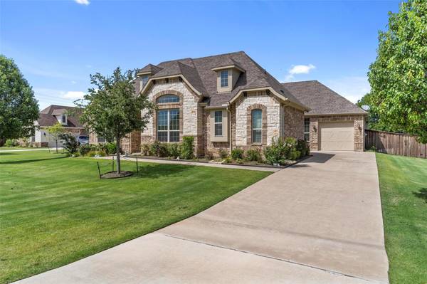 966 Prairie Timber Road, Burleson, TX 76028