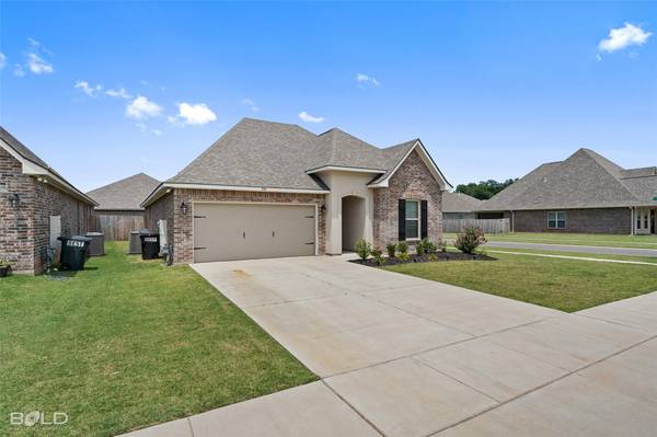 906 Hackberry, Bossier City, LA 71111