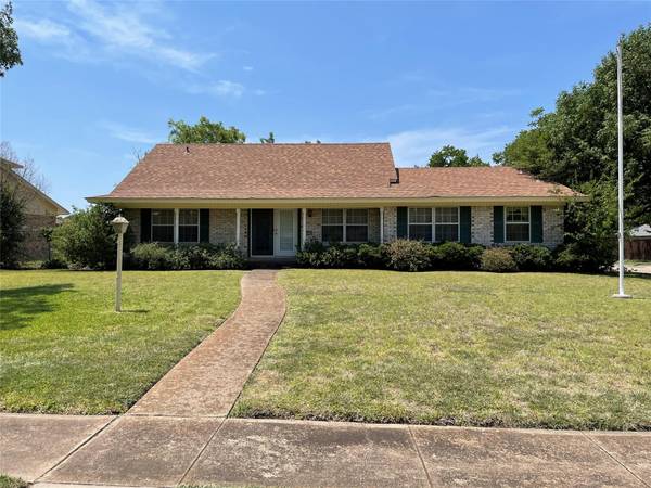 1300 Dunbarton Drive, Richardson, TX 75081