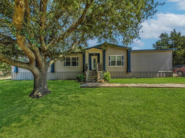 3805 Shady Lane, Joshua, TX 76058