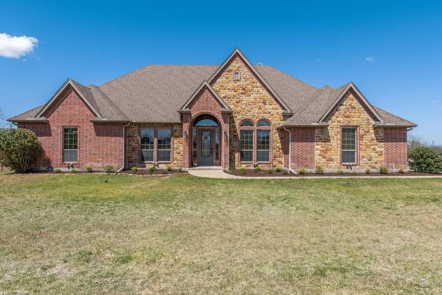 109 Serrano Court, Weatherford, TX 76087