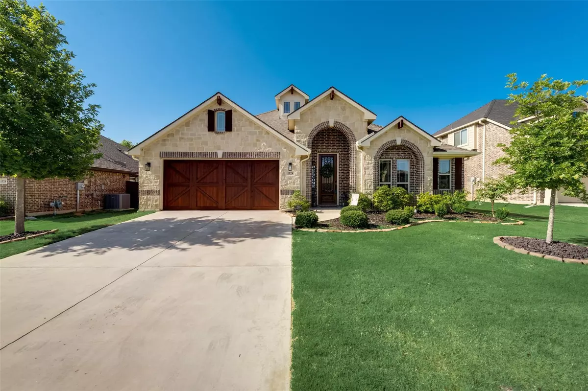 Burleson, TX 76028,1324 Senna Drive