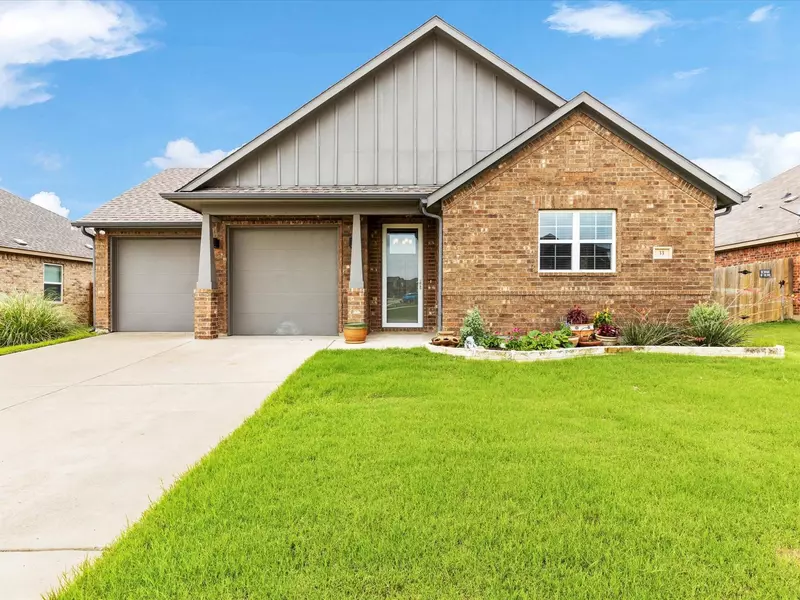 33 Pleasant Valley, Sanger, TX 76266