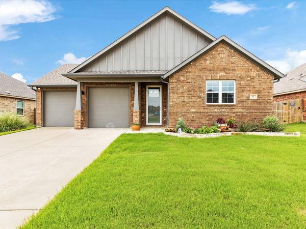 33 Pleasant Valley, Sanger, TX 76266