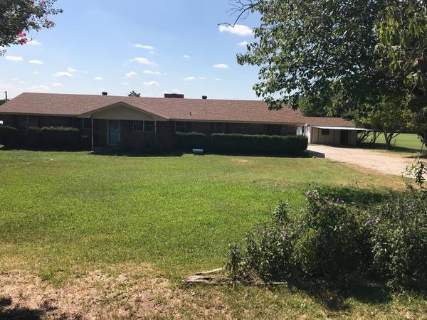 205 County Road 2228, Decatur, TX 76234