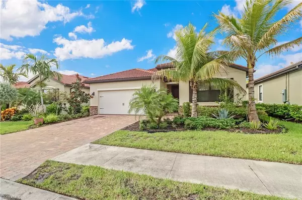 14364 Tuscany Pointe CV, Naples, FL 34120