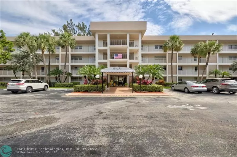 Pompano Beach, FL 33069,3051 S Palm Aire Dr  #106