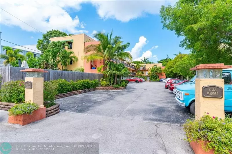 Wilton Manors, FL 33334,2720 NE 8th Ave  #9