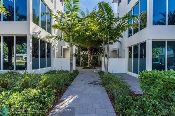 Lauderdale By The Sea, FL 33308,263 Shore Ct  #263