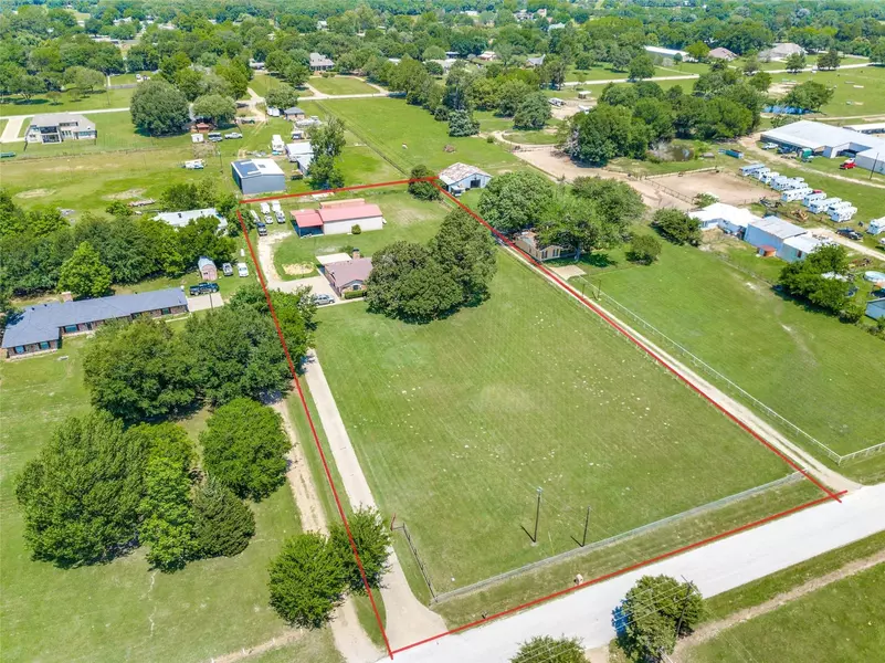 210 Lanier Road, Combine, TX 75159