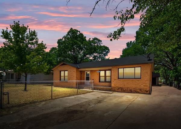 3503 Arrow Lane, Sansom Park, TX 76114