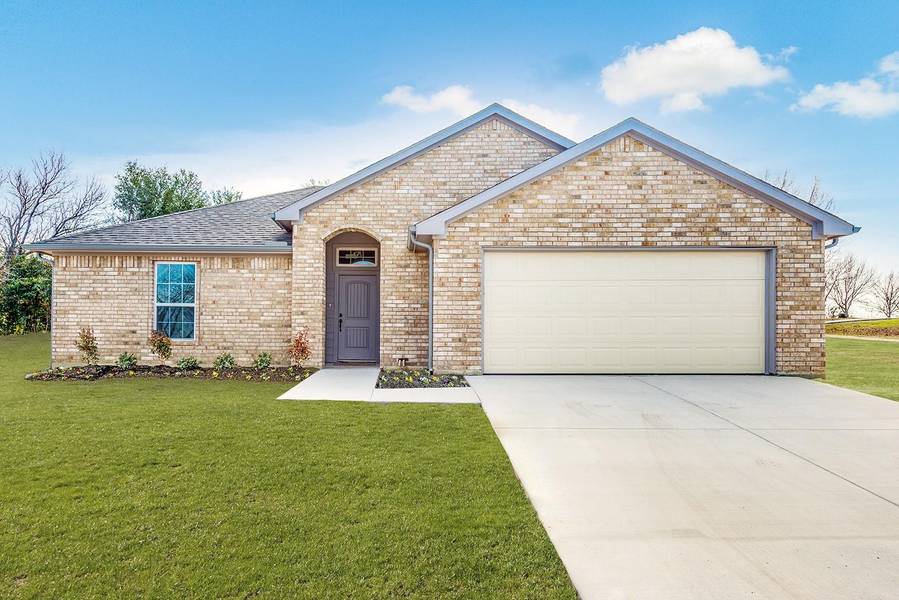 135 Jim Walter Drive, Runaway Bay, TX 76426