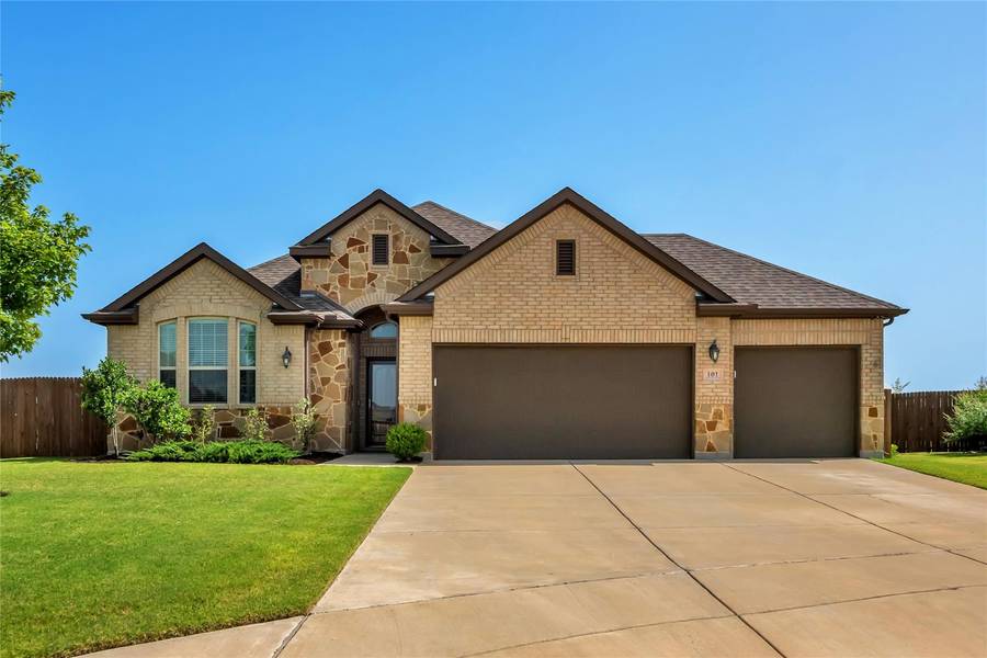 101 Acadia Lane, Forney, TX 75126