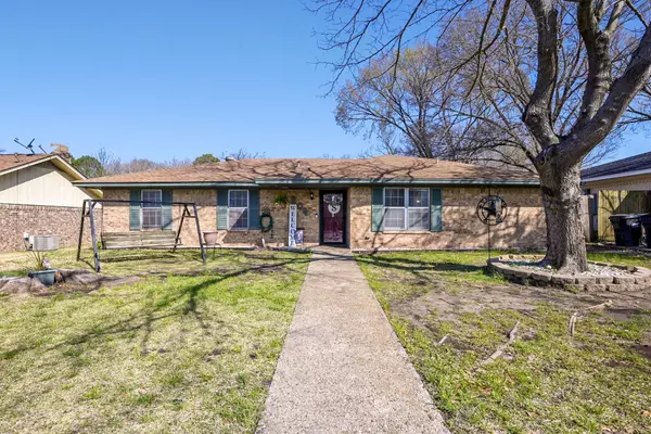 204 Churchill Avenue, Corsicana, TX 75110