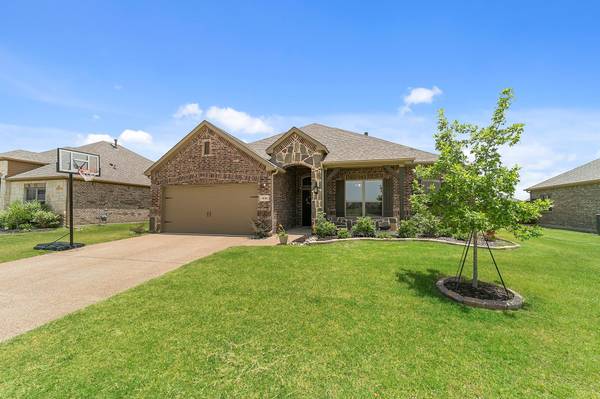 4006 Falcon Drive, Melissa, TX 75454