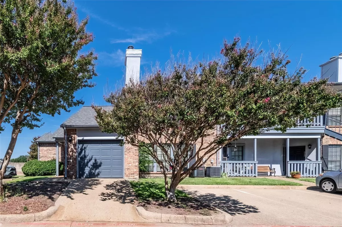 Plano, TX 75075,3101 Townbluff Drive #323