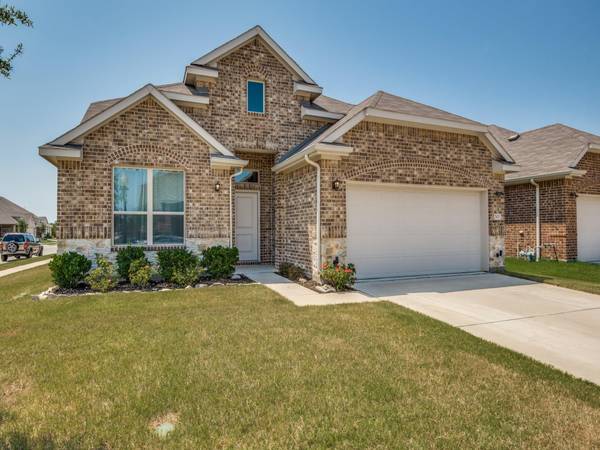 7601 Spring Drive, Watauga, TX 76148