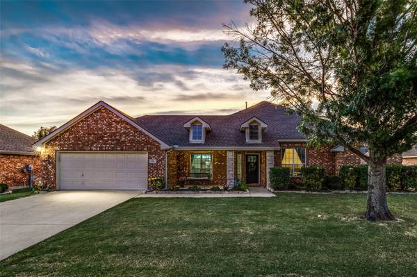 206 Chinaberry Trail, Forney, TX 75126