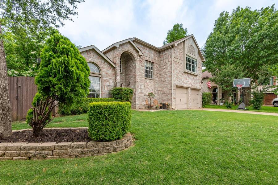 7000 Stephanie Court, North Richland Hills, TX 76182