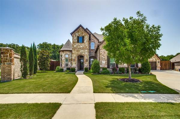 8228 Clear Spring Lane, North Richland Hills, TX 76182