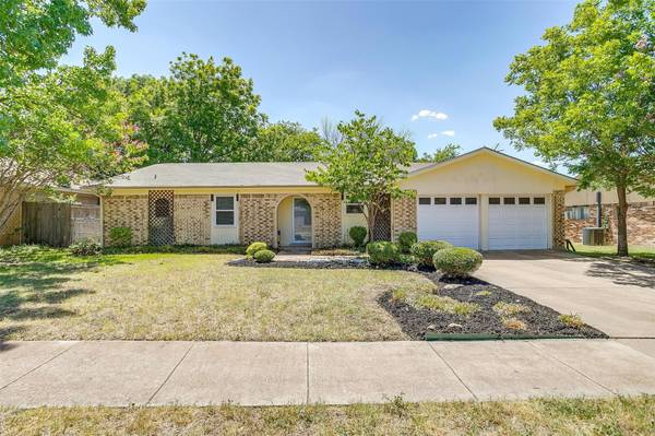 117 Randy Drive, Crowley, TX 76036