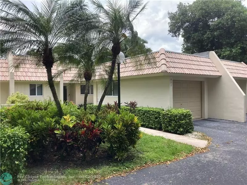 Pompano Beach, FL 33069,927 Cypress Grove Dr