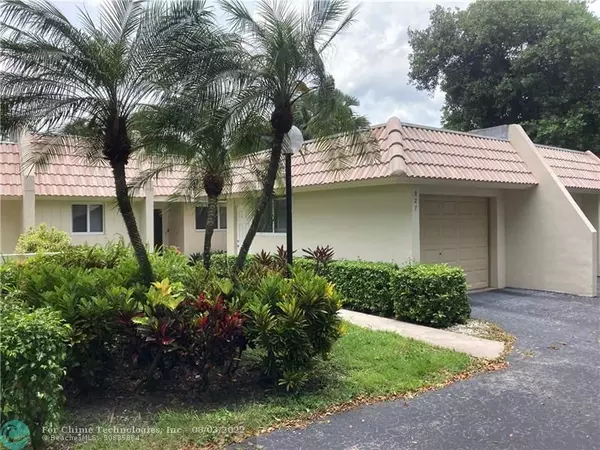 927 Cypress Grove Dr, Pompano Beach, FL 33069