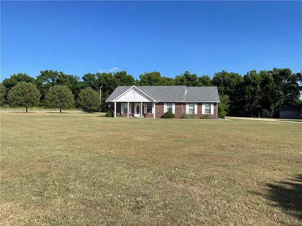 106 Cody Road, Earlsboro, OK 74840