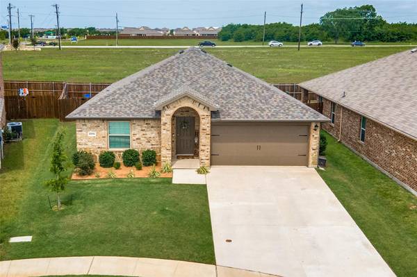 2206 Browning Drive, Fate, TX 75189