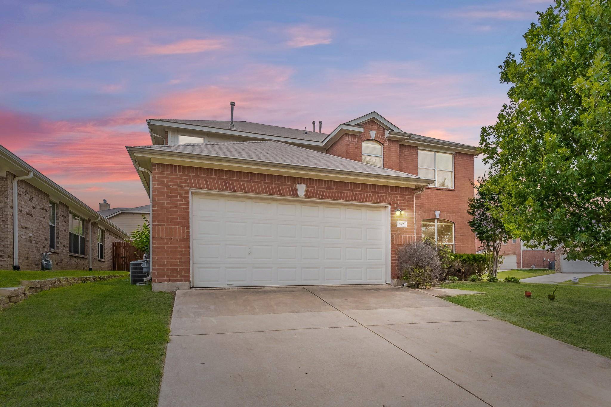 977 Jockey Club Lane, Fort Worth, TX 76179