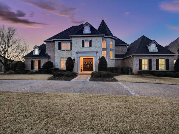 1712 Live Oak Lane, Southlake, TX 76092