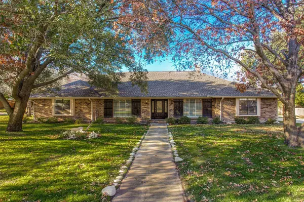 Fort Worth, TX 76116,3558 Wind River Court