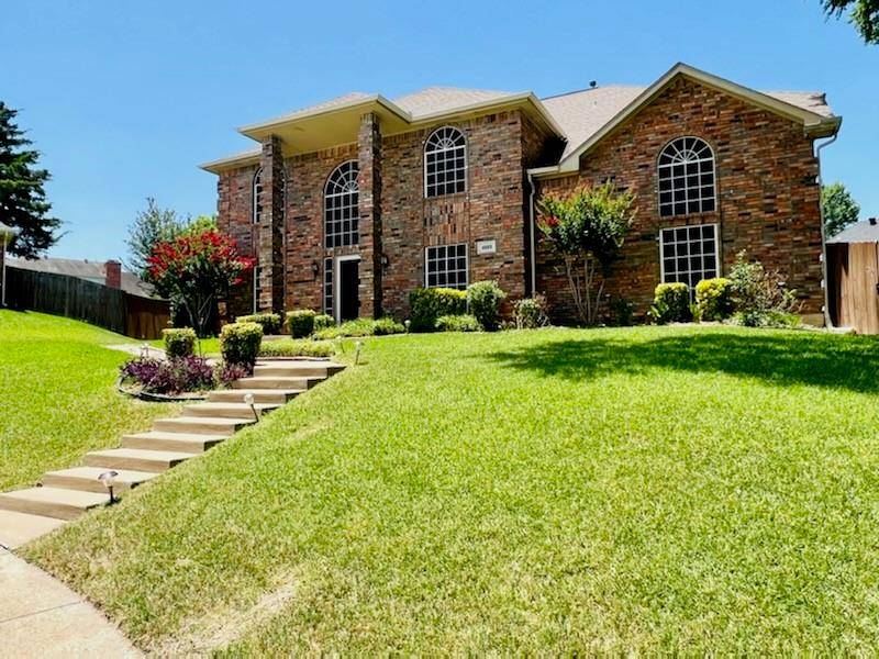 1025 Millington Circle, Desoto, TX 75115