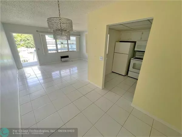 Deerfield Beach, FL 33442,115 Farnham E  #115