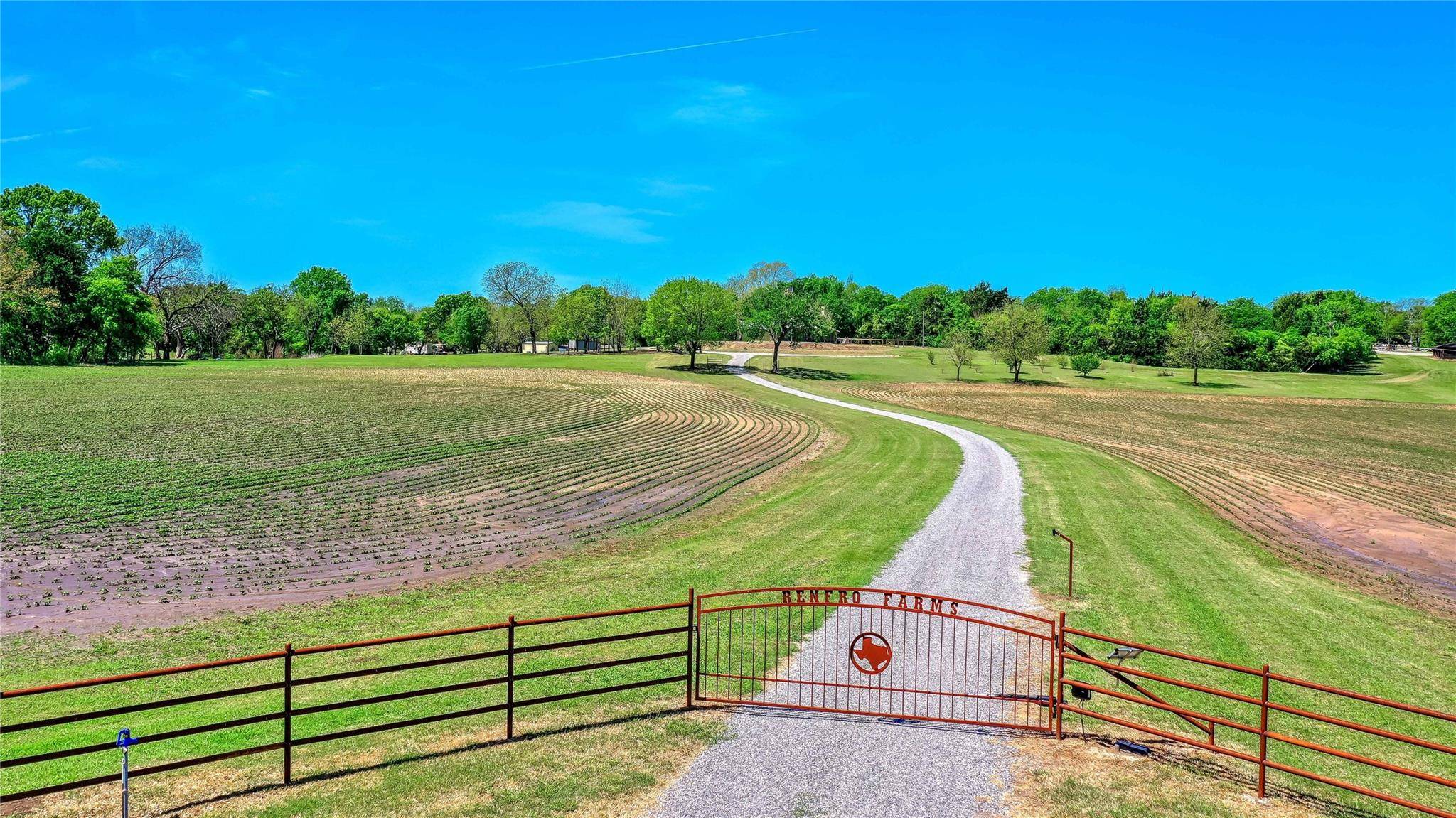 3566 State Hwy 11,  Sherman,  TX 75090