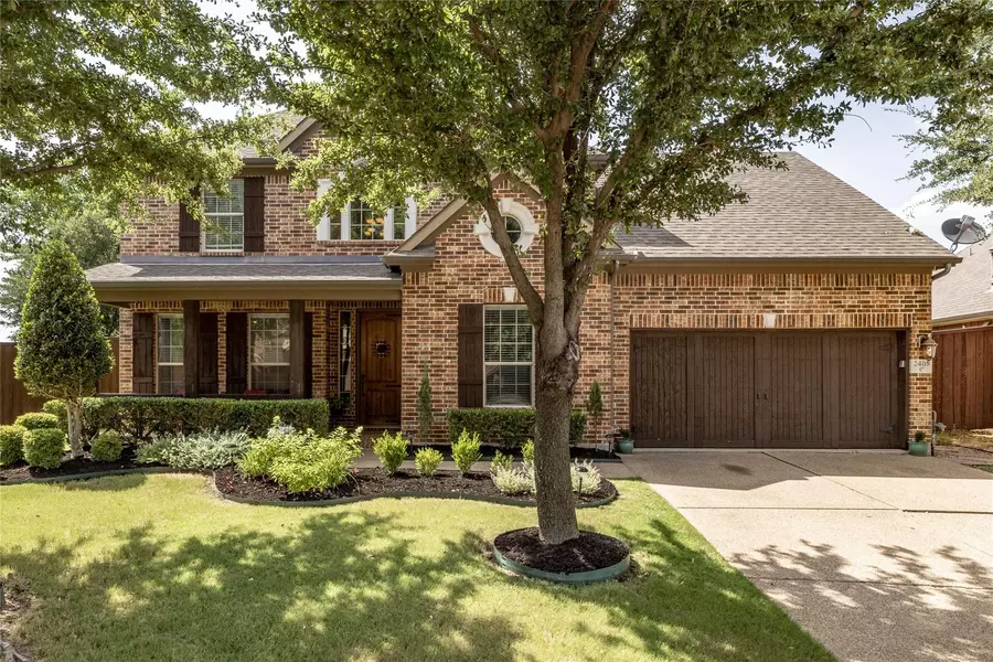 2408 Las Palmas Lane, Arlington, TX 76012