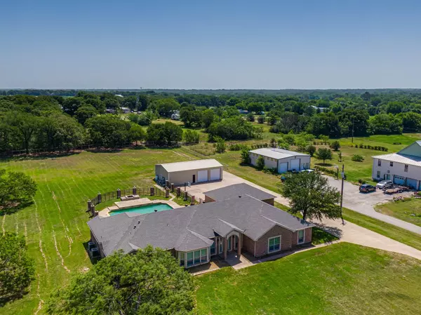 6624 Shadow Valley Drive, Burleson, TX 76028