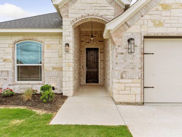 9157 Parkview Circle,  Tolar,  TX 76476