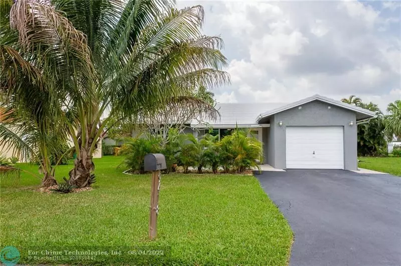 9418 NW 74th Ct, Tamarac, FL 33321