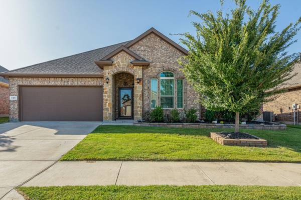 328 Running Water Trail, Fort Worth, TX 76131