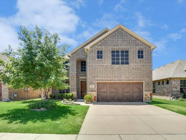 8400 Snow Goose Way, Fort Worth, TX 76118