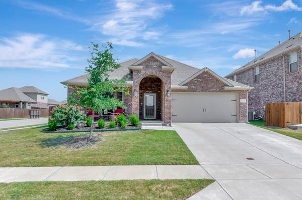 11101 Blaze Street, Aubrey, TX 76227