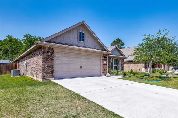 Azle, TX 76020,582 Balboa Trail