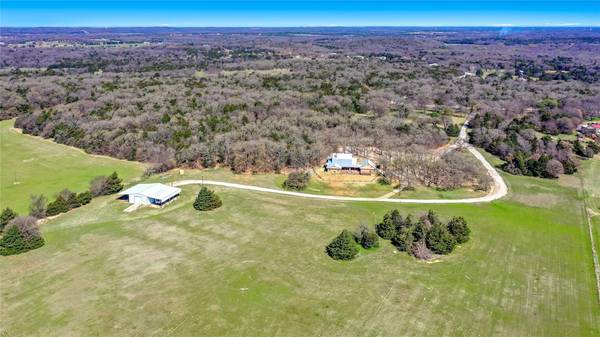 396 County Road 286, Collinsville, TX 76233