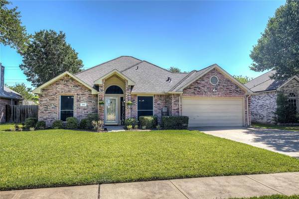 504 Bowie Street, Forney, TX 75126