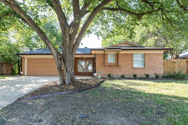 5525 Westhaven Drive, Fort Worth, TX 76132