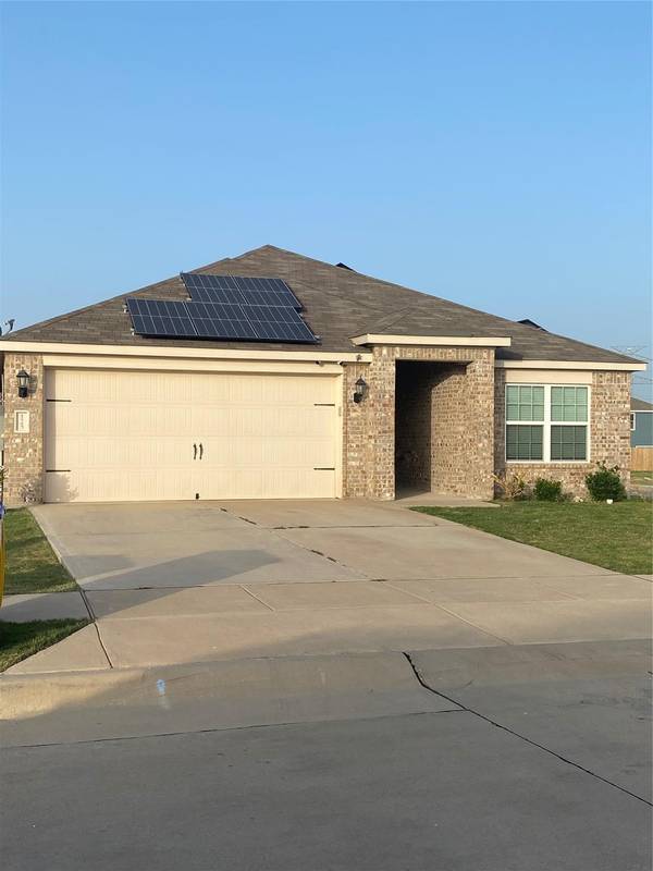 125 Presidents Way, Venus, TX 76084