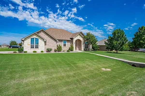 Granbury, TX 76049,3144 Meandering Way